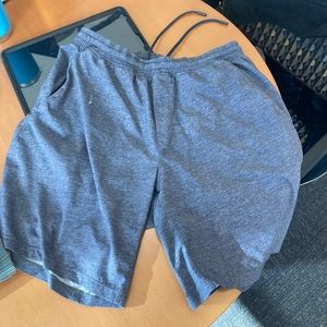 lululemon gray shorts